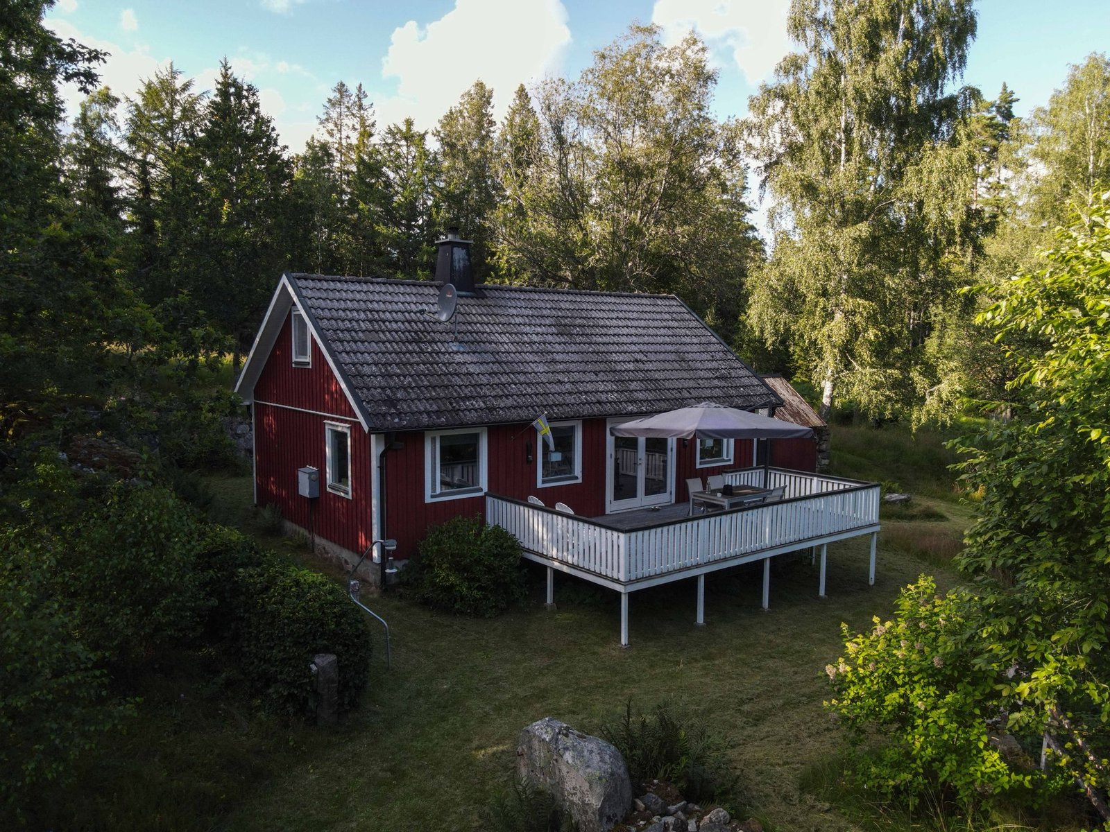 Haus Südseite mit Terrasse