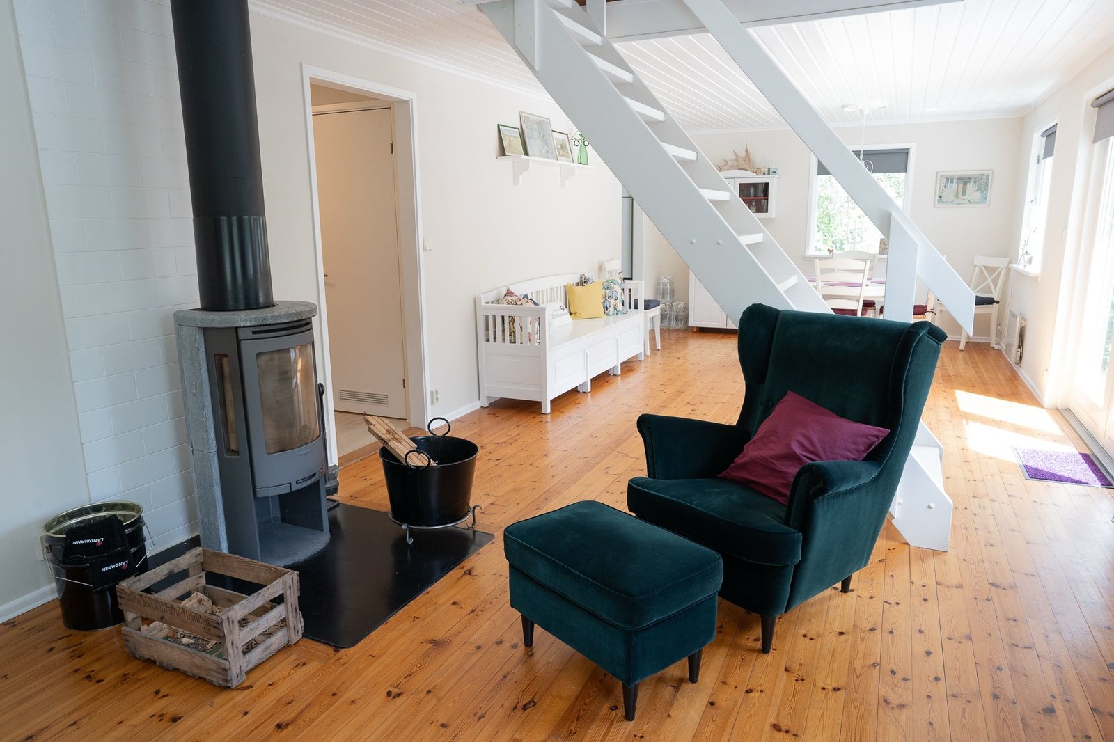 Wohnzimmer mit Kamin
